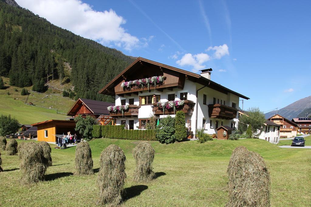 Haus Bergfreund Apartment Санкт Леонард им Пицтал Екстериор снимка